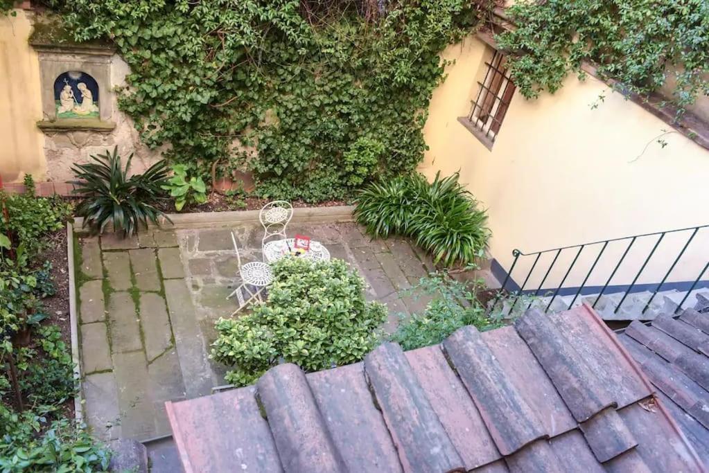 Cozy Apartment With Private Garden - City Center - Флоренция Экстерьер фото